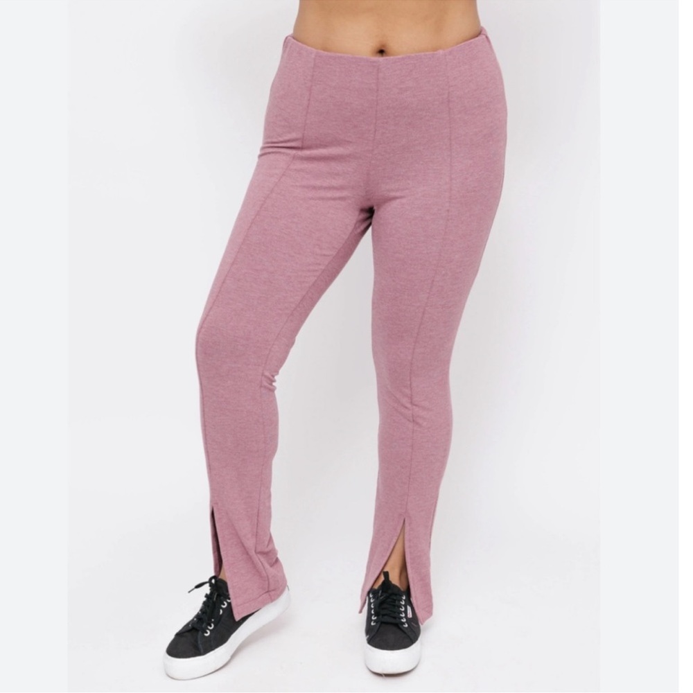 Smash + Tess Emma High Rise Pants with Slit Mauve
Size: US M